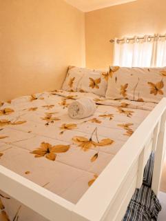 Creekside Farmhouse Basud - 5