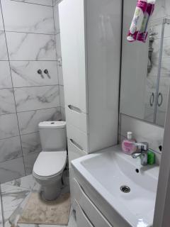 Сучасна квартира в центрі Дубно - 2
