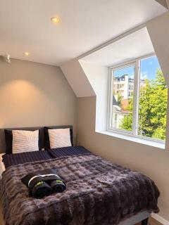 Modern Private Studio with Loft Central Oslo - Apartment - 8
