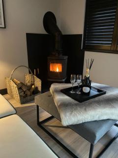 White River Retreats luxury lodges with Private Wood Fired Hot Tubs - 9