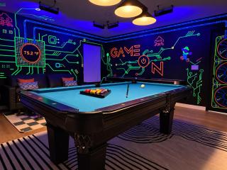6BDRM Amazing Game RoomHeated Pool3KING4QUEEN - 7