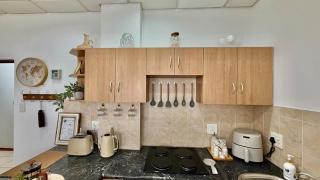 Champagne & Co - Paarl - Self Catering Apartment - 8