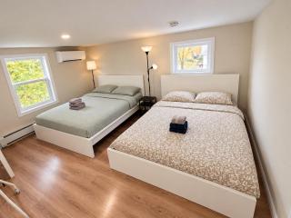 Bright Spacious Room-3B - 0