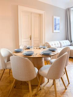 The Emerald Muse - 3BR - 2 Baths - 100 m2 - 1