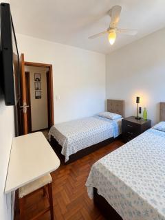 Quarto confortável e sereno com duas camas de solteiro - 7