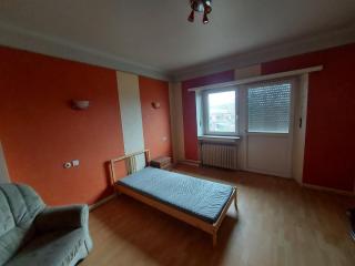room 6 - 5