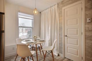 City Center Charming River View AC Free Parking - 8