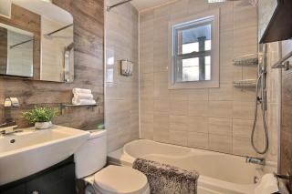 City Center Charming River View AC Free Parking - 2