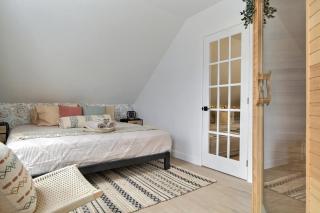 Lovely Boho Spa Sauna AC and Free Parking - 6