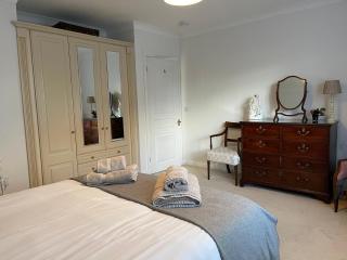 1A Erneston Crescent - 4