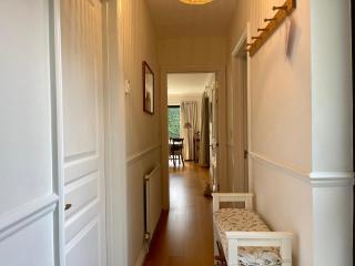 1A Erneston Crescent - 2