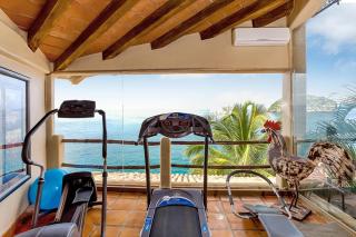 Villa Los Arcos Luxury Oceanfront Villa with Full Staff - 1