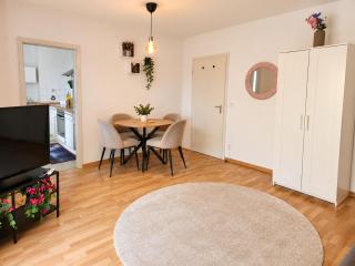 Relaxing Two Room Apartment with Balcony - 6