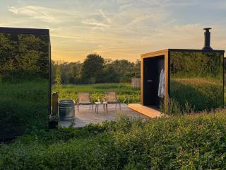 Luxury Mirrored Cabin with Sauna & Plunge Pool - 1