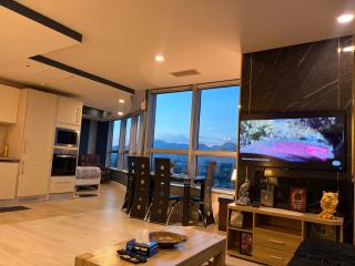 Centaurus Studio Corner Apartment Margalla Hills View - 1