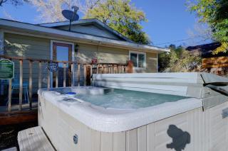 Hot Tub, Large Yard, Games! Extended Tahoe Escape - 8