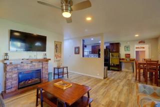 Hot Tub, Large Yard, Games! Extended Tahoe Escape - 3