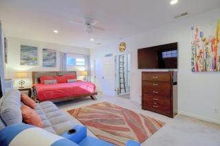 Hot Tub, Large Yard, Games! Extended Tahoe Escape - 2