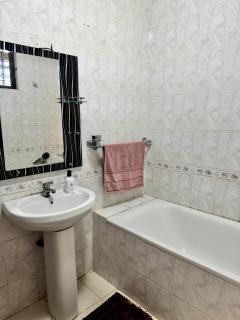 Bright & Stylish 3 bedroom apartment in Masaki - 1