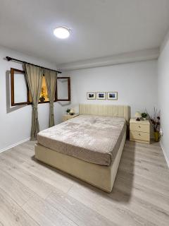 VINEA Apartment Tirana - 2BR & Free Private Parking - 2