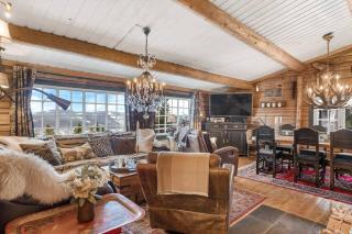 TH587- Premium Ski-inout Chalet, 4 Bed, 4 Bath - 9