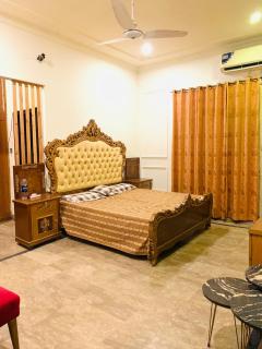 Trueshine House - 8