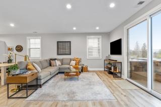 Hot Tub - Saugatuck - Douglas - Luxury Home Sleeps 8 - 9