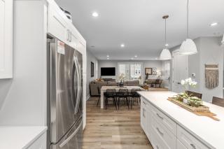 Hot Tub - Saugatuck - Douglas - Luxury Home Sleeps 8 - 1