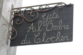 A l´Ombre Du Clocher - Montbliart - 6