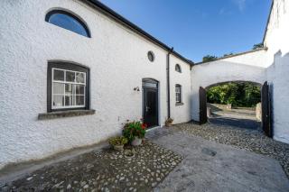 Noan Estate Self Catering Coach Houses - 9