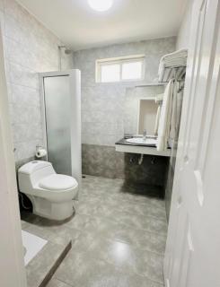 FAKHAR INTERNATIONAL HOTEL MALL ROAD MURREE - Hot Water - Covered Car Parking - 6