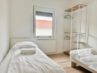 Cosy Apartment near Metro U1 & Free Parking - 2