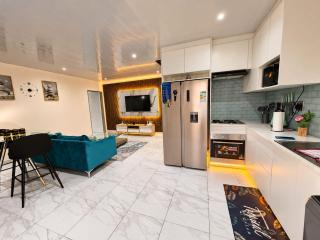 5star check in Pool Access 1BR luxury Kempton Park - 0