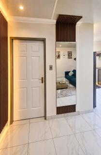 5star check in Pool Access 1BR luxury Kempton Park - 4