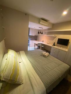 The Raven Room Apartment - 2
