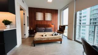 Huge Studio POOL & GYM - Explore Miami's Heat - 5