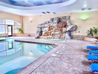 Updated 2Q Suite, Pools & Hot Tubs, Skiing 2071 - 1