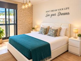 H&F Fort View Apartment - 9