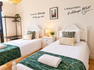 H&F Fort View Apartment - 8