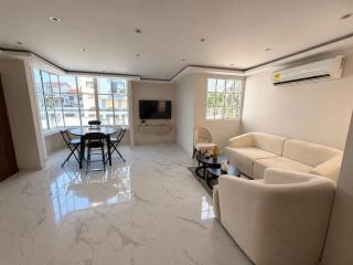 Apartamento duplex de 3 habitaciones en el norte de la ciudad - 0