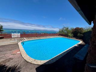 Tahiti Lagoon View - Beautiful Apt with 2 Air-Conditioned Bedrooms - 3