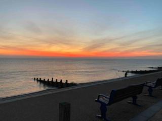 The Summerhouse, Milford-on-Sea - 9