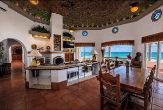 Casa de la Abuela Beachfront Luxury Villa - 6