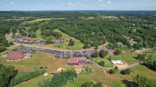 Hilton Grand Vacations Christmas Mountain Village Wisconsin - 8