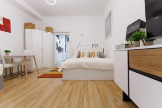 Stylish Apartment with Terrace & Garden - 1