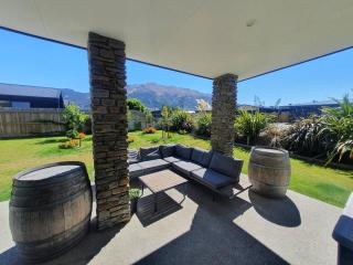Hawea Heaven: Superking beds + Hot Tub + Mountain - 5