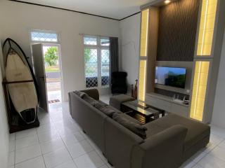 Villa Hendra Cimaja - Beachfront, 2BR, 1BA, Full Kitchen - 3