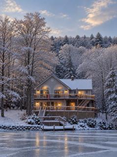 Four Season Ski, Lake & Golf Home on Lake Rescue - 0