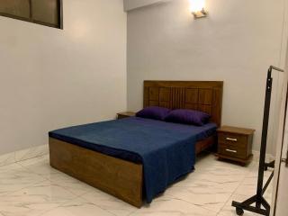 Alghaf28 entire first floor two bedroom apartment! - 5