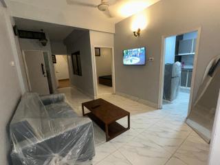 Alghaf28 entire first floor two bedroom apartment! - 7